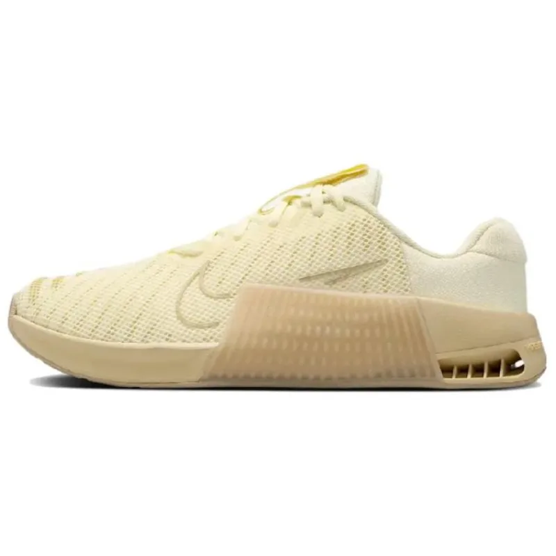 ナイキ メトコン 9 デザートカーキ レディース 耐摩耗性・ - Nike Shoes Metcon 9 のレビューと価格